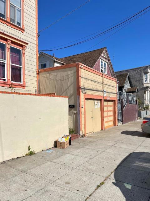 13391341 York Street, San Francisco CA: https://media.crmls.org/mediaz/ab4cafe4-daa3-4cfd-b9a7-114ba6e45970.jpg