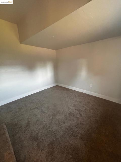 869 Lassen St, Richmond CA: https://media.crmls.org/mediaz/ab4cc953-5160-4cff-a05e-5597b84070d8.jpg