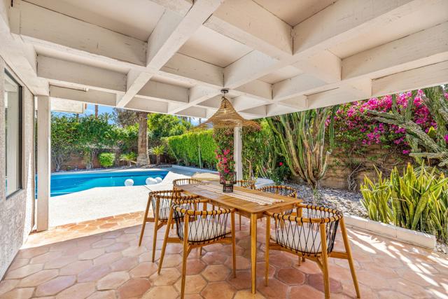 34 Lincoln Place, Rancho Mirage CA: https://media.crmls.org/mediaz/ab4cdbe7-b072-4f1b-b919-b11eaa75456d.jpg