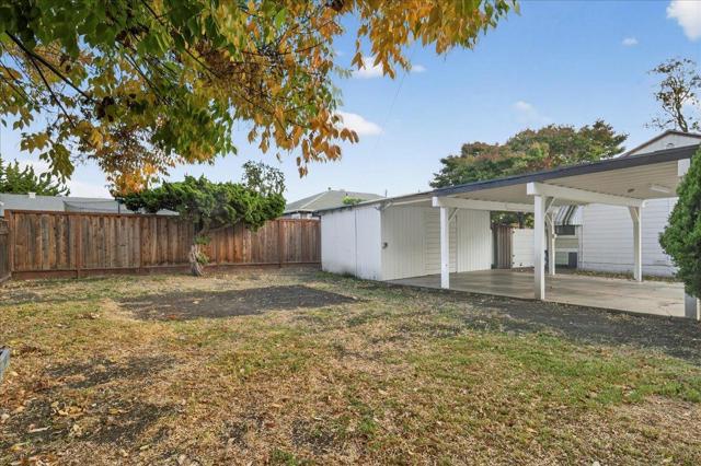 3703 Florence Street, Redwood City CA: https://media.crmls.org/mediaz/ab4d168f-9d71-4927-9a48-4410ed96e5ff.jpg