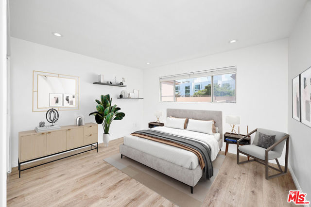 1228 14th Street, Santa Monica CA: https://media.crmls.org/mediaz/ab4d4e97-826b-46eb-a42f-b0c9c4ed48f8.jpg
