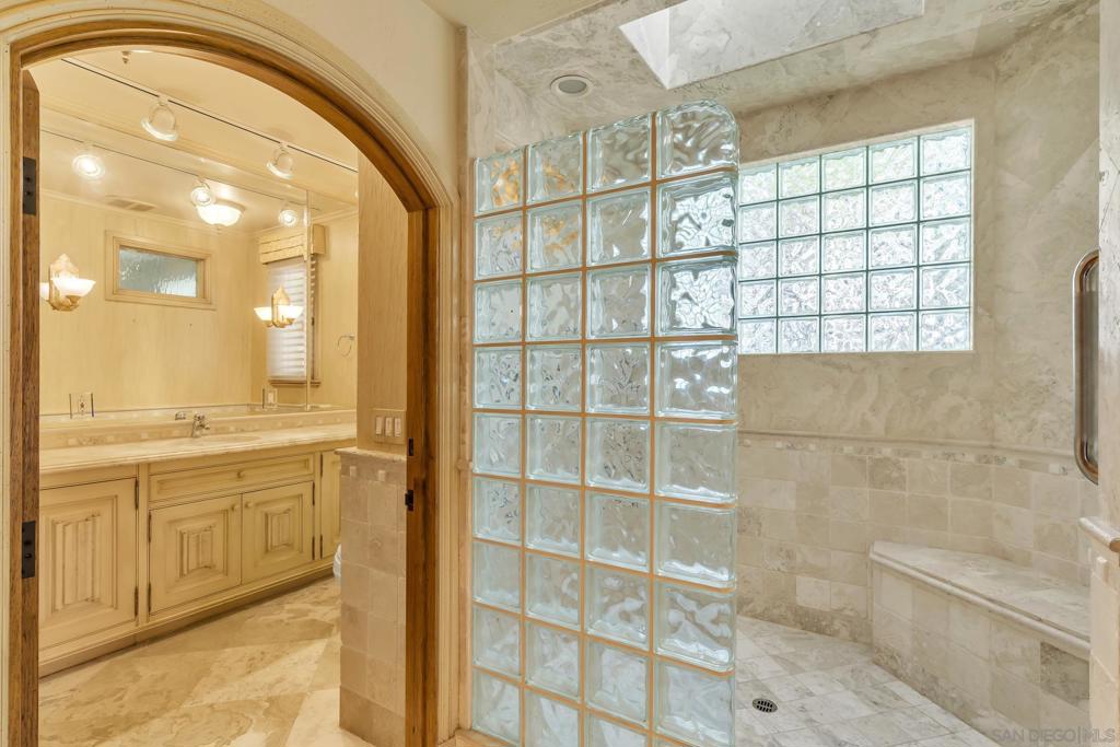 MLS #260022603SD image #27