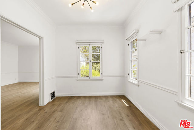 1235 S Orlando Avenue, Los Angeles CA: https://media.crmls.org/mediaz/ab4e0874-b041-4ca7-8cb1-06763434d2c9.jpg