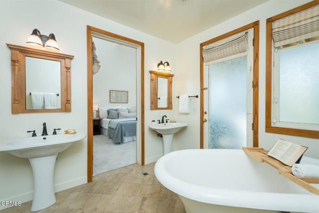 Detail Gallery Image 35 of 70 For 3189 Beaudry Ter, Glendale,  CA 91208 - 3 Beds | 3 Baths