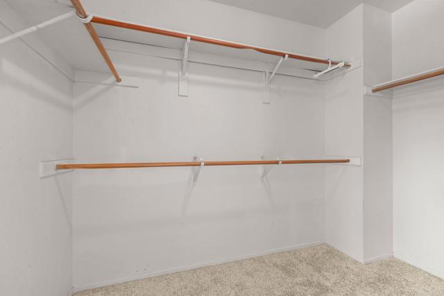 2490 Bear Rock Gln, Escondido CA: https://media.crmls.org/mediaz/ab4e65d3-6662-4e2f-ba90-affebf507485.jpg