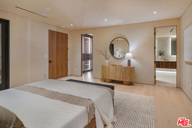 3731 Wasatch Avenue, Los Angeles CA: https://media.crmls.org/mediaz/ab4e9c95-4cb0-401b-8f27-dccd3acd3c4b.jpg