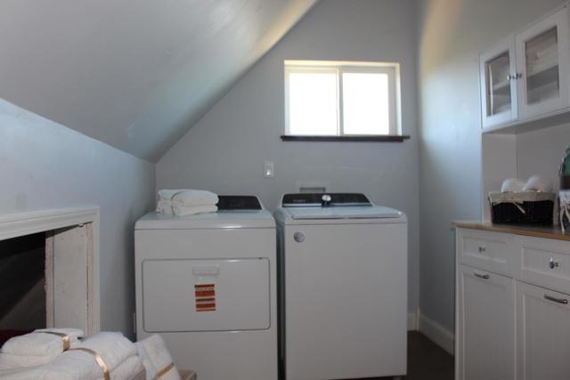 10701 Empire Grade, Santa Cruz CA: https://media.crmls.org/mediaz/ab4ea047-763b-4d63-80d8-ec5dd9b72a6e.jpg