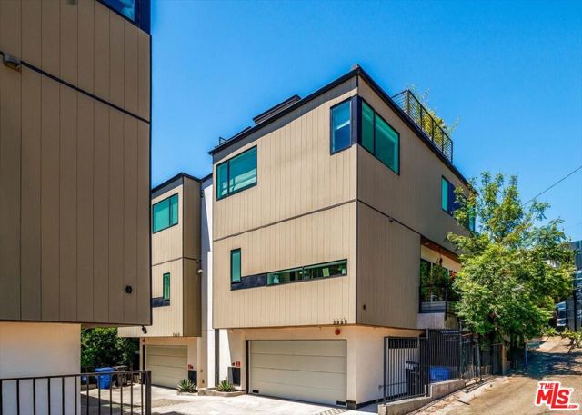 3225 Rowena Avenue, Los Angeles CA: https://media.crmls.org/mediaz/ab4eb2ab-a116-4c21-adc3-b4f7121a32d4.jpg