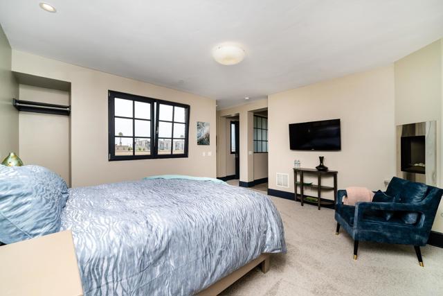 Image 12 of 43 For 907 S Tremont Street