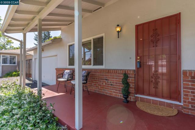 3215 Camino Colorados, Lafayette CA: https://media.crmls.org/mediaz/ab50584d-ef15-4417-a00f-809615e72bca.jpg
