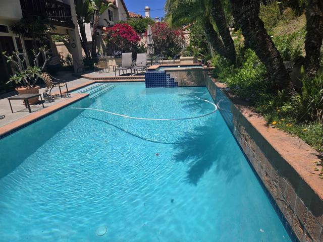 4970 Beauchamp Court, San Diego CA: https://media.crmls.org/mediaz/ab50a98d-2db5-4b8f-845d-50477f93e192.jpg