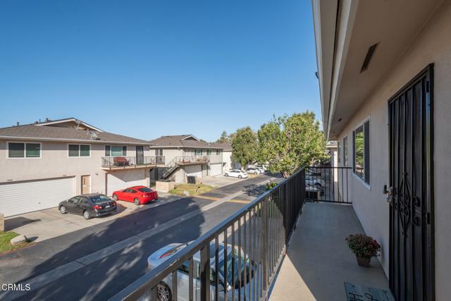 Detail Gallery Image 2 of 28 For 1667 Calle Zafiro, Thousand Oaks,  CA 91320 - 2 Beds | 1 Baths