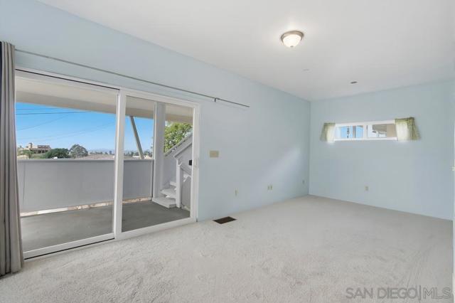 131 Scenic Dr, El Cajon CA: https://media.crmls.org/mediaz/ab51e1e5-c32c-4b4f-a223-2124bf36f398.jpg