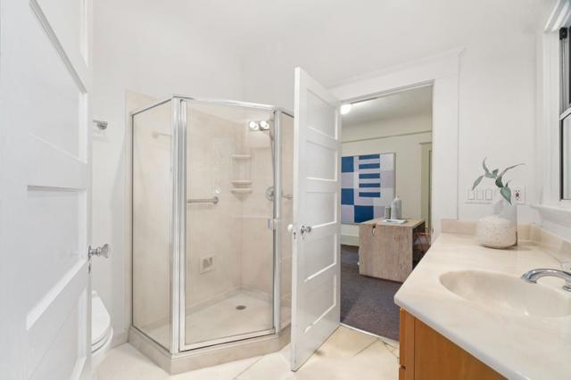 17 Oak Street, Los Altos CA: https://media.crmls.org/mediaz/ab525f24-74d8-43bd-902d-ee583ba96291.jpg