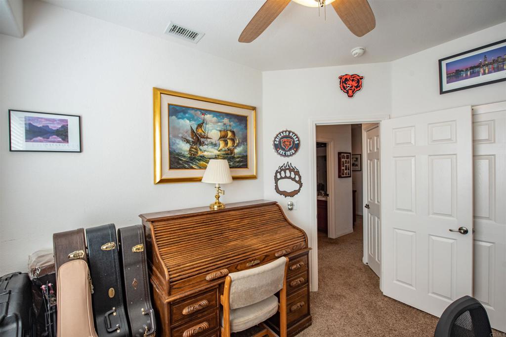 https://media.crmls.org/mediaz/ab528754-4c5e-4003-98bd-8930e76a8390.jpg?preset=X-Large