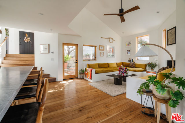 2002 Tuna Canyon Road, Topanga CA: https://media.crmls.org/mediaz/ab52d05c-6aca-40ec-b3ad-ec5083ce9b24.jpg