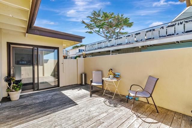 124 Surf Way, Monterey CA: https://media.crmls.org/mediaz/ab537146-1ebe-4832-bc1c-a928fe9d53af.jpg