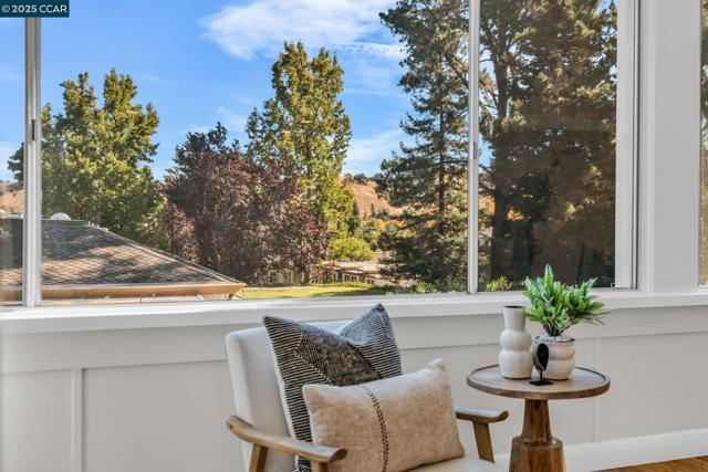 1200 Leisure Ln, Walnut Creek CA: https://media.crmls.org/mediaz/ab538d7d-f737-46aa-ade7-603480593f2e.jpg