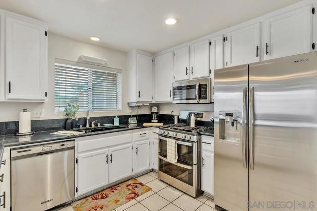 9410 Brian Way, El Cajon CA: https://media.crmls.org/mediaz/ab538e20-5476-473b-b845-ea25f26d9bf2.jpg