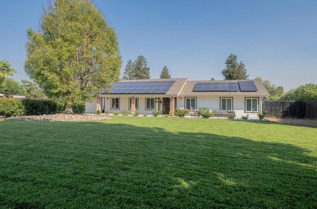 26891 Fonda Avenue, Madera CA: https://media.crmls.org/mediaz/ab53943e-7895-4a4a-8b5e-b2021737f48d.jpg