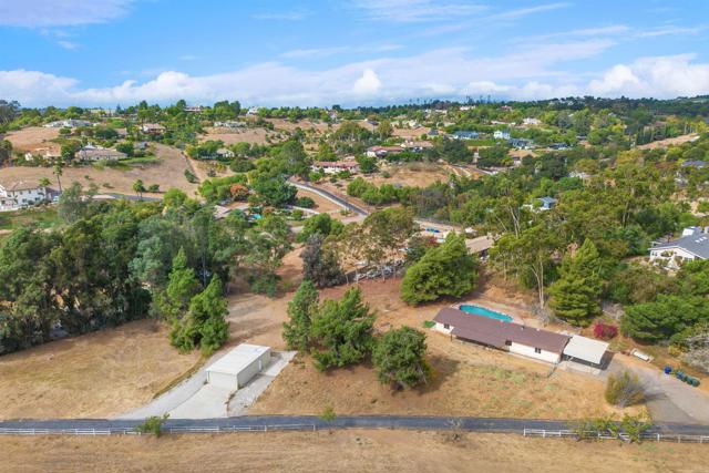 Detail Gallery Image 1 of 32 For 4208 Linda Vista Dr, Fallbrook,  CA 92028 - 2 Beds | 2 Baths