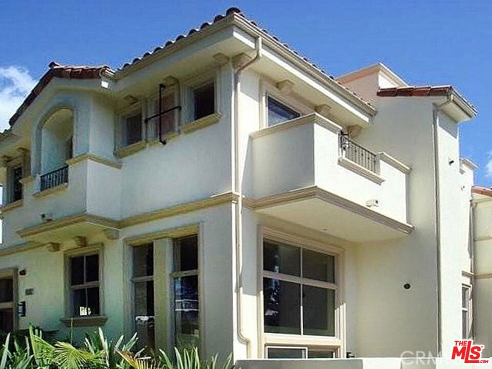 1243 Franklin Street 2, Santa Monica, CA 90404