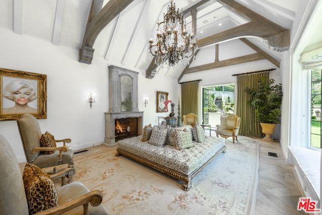 10950 Bellagio Road, Los Angeles CA: https://media.crmls.org/mediaz/ab55c924-32c0-4116-b54e-5ab14b728573.jpg