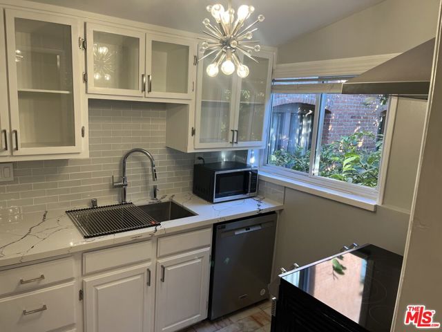 820 Columbia Avenue, Los Angeles CA: https://media.crmls.org/mediaz/ab55ef16-e819-471c-a4a2-188a5910d3b5.jpg