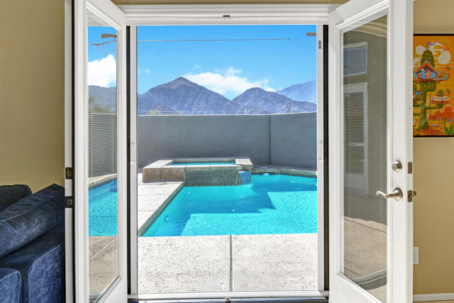 78595 Saguaro Road, La Quinta CA: https://media.crmls.org/mediaz/ab577161-7d1e-4e57-80d1-d408ecf80027.jpg