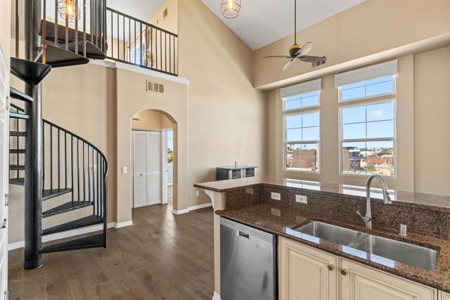 Detail Gallery Image 23 of 38 For 3950 Ohio St #529,  San Diego,  CA 92104 - 2 Beds | 2 Baths