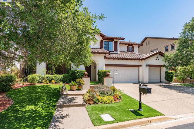 3535 Lessini, Pleasanton CA: https://media.crmls.org/mediaz/ab5c100b-c47c-401e-bd3e-a784372bebcc.jpg