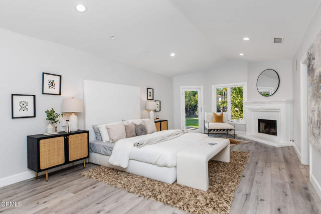 Detail Gallery Image 17 of 40 For 19443 Hatteras St, Los Angeles,  CA 91356 - 4 Beds | 4 Baths