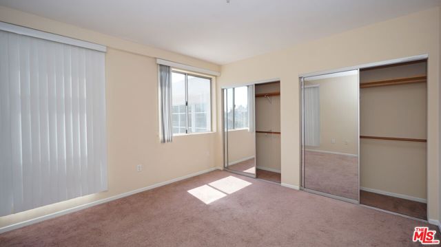 922 W 23Rd Street, Los Angeles CA: https://media.crmls.org/mediaz/ab60fcf8-0ad4-4d3e-a697-b0cde030357e.jpg