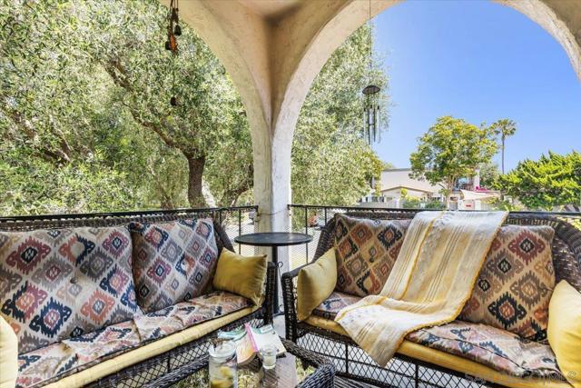5217 Mount Alifan Dr, San Diego CA: https://media.crmls.org/mediaz/ab613405-3278-40f6-9ca0-ef0c294ffe1c.jpg