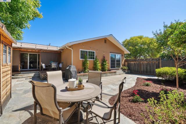 457 Coleen St, Livermore CA: https://media.crmls.org/mediaz/ab6160e6-2e84-422c-a185-5260de6ef113.jpg