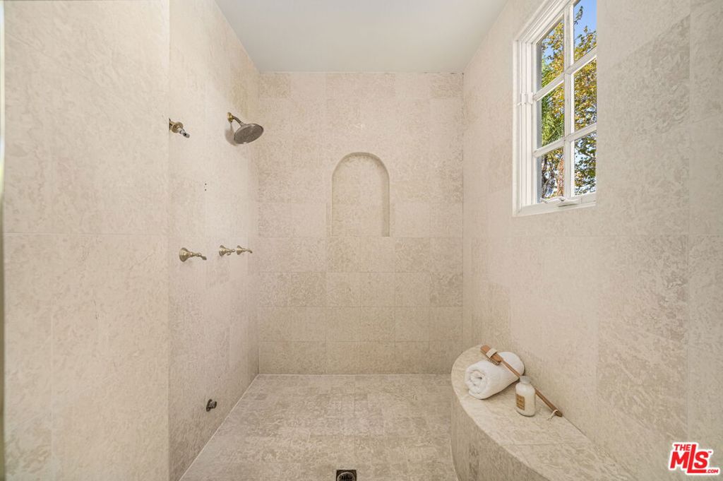 MLS #26873177 image #22