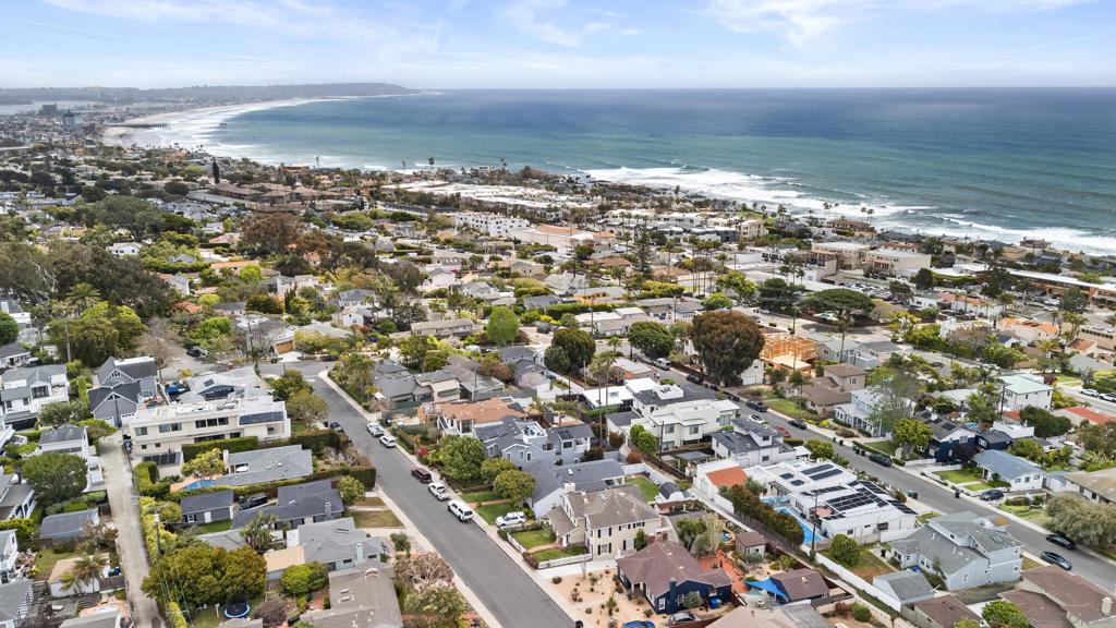 MLS #250027935SD img 14