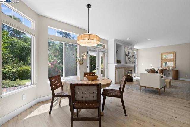 318 Montoya Way, Danville CA: https://media.crmls.org/mediaz/ab644259-04ec-44bf-830a-89f650c1e52f.jpg