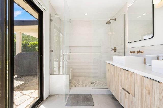 1055 E Louise Drive, Palm Springs, CA 92262