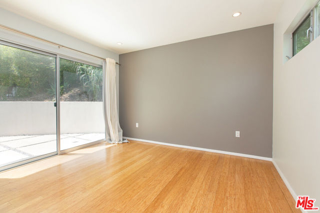 3907 De Longpre Avenue, Los Angeles CA: https://media.crmls.org/mediaz/ab64bd93-3f0c-4797-952f-7821b7b92790.jpg