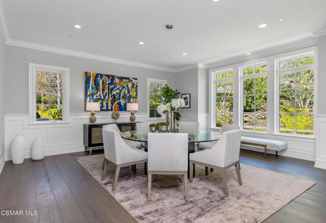 2385 Calbourne Court, Lake Sherwood CA: https://media.crmls.org/mediaz/ab66e11e-112a-4ac4-8c2f-4a8621ab9c4d.jpg
