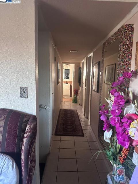 208 Appian Way, Union City CA: https://media.crmls.org/mediaz/ab67a59d-e564-4db2-b3d5-a7f000a34bf9.jpg
