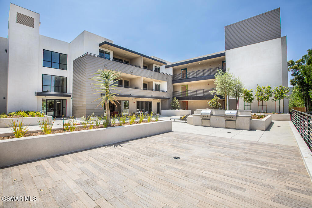 77 Conejo School Road #208