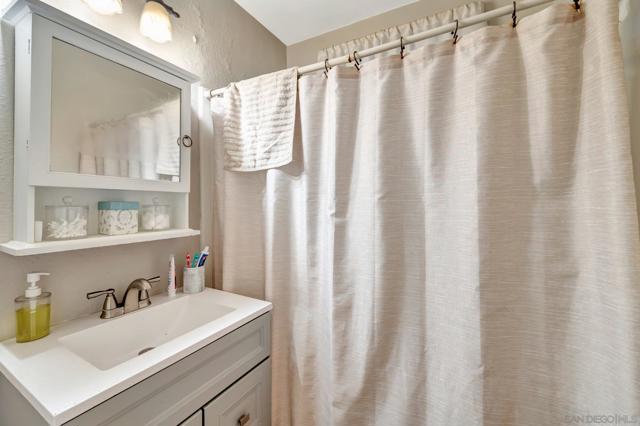 12004 06 Winter Gardens Dr, Lakeside CA: https://media.crmls.org/mediaz/ab69b425-8046-40e4-8a32-36d9c03bf155.jpg
