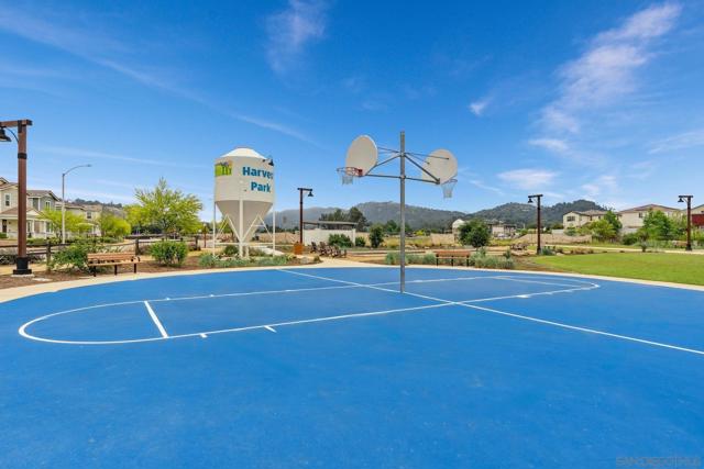 27661 Heritage Ln, Valley Center CA: https://media.crmls.org/mediaz/ab69b86e-fe09-41b3-953e-e45590dc9399.jpg