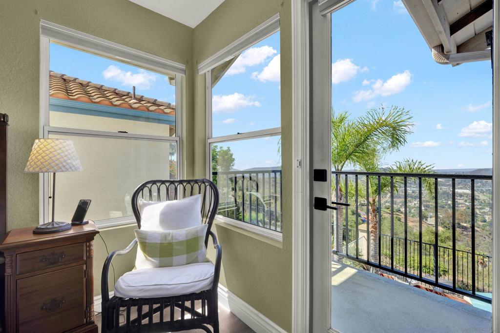 MLS #250041307SD image #24