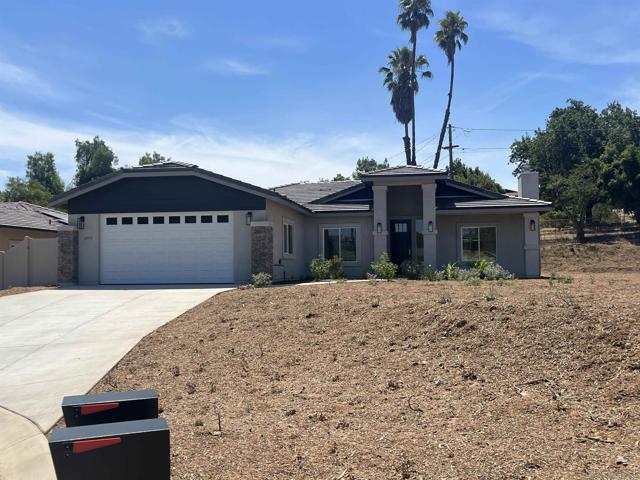 11977 Raceway, Lakeside CA: https://media.crmls.org/mediaz/ab6ae424-73f9-4222-a039-d3cfca1caed9.jpg