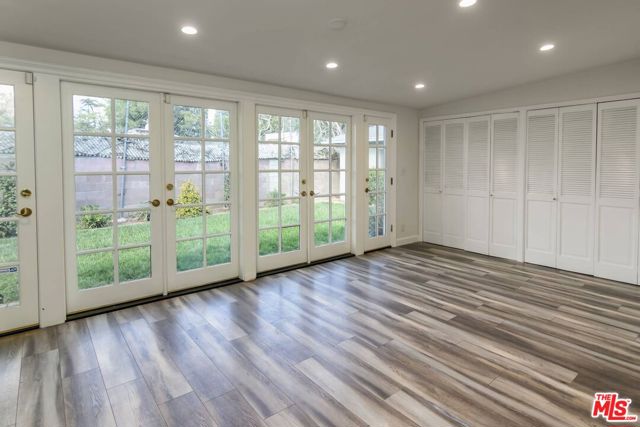 5332 Goodland Avenue, Valley Village CA: https://media.crmls.org/mediaz/ab6bdd70-2ee1-4db6-bdde-b2ae61fc22d4.jpg