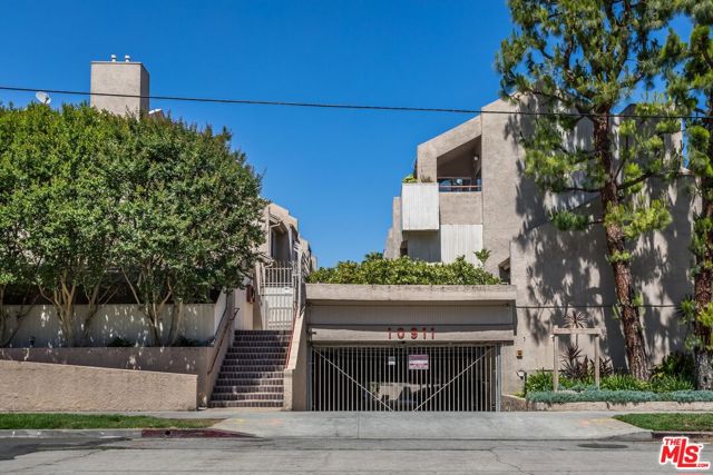 10911 BLUFFSIDE Drive, 19 photo 4