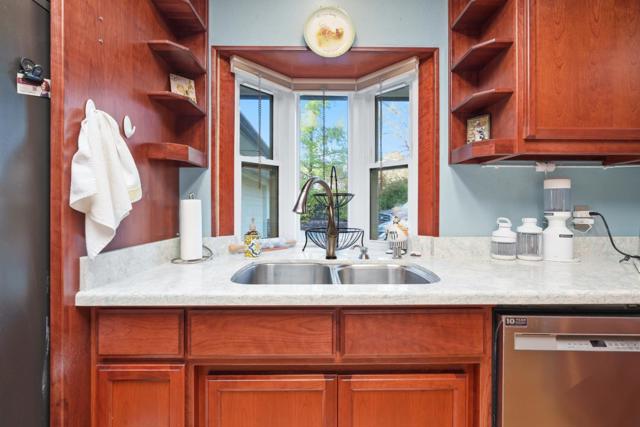 13289 Moccasin Lane, Shasta Lake CA: https://media.crmls.org/mediaz/ab6c5286-ac67-478d-94e1-563e9a358463.jpg